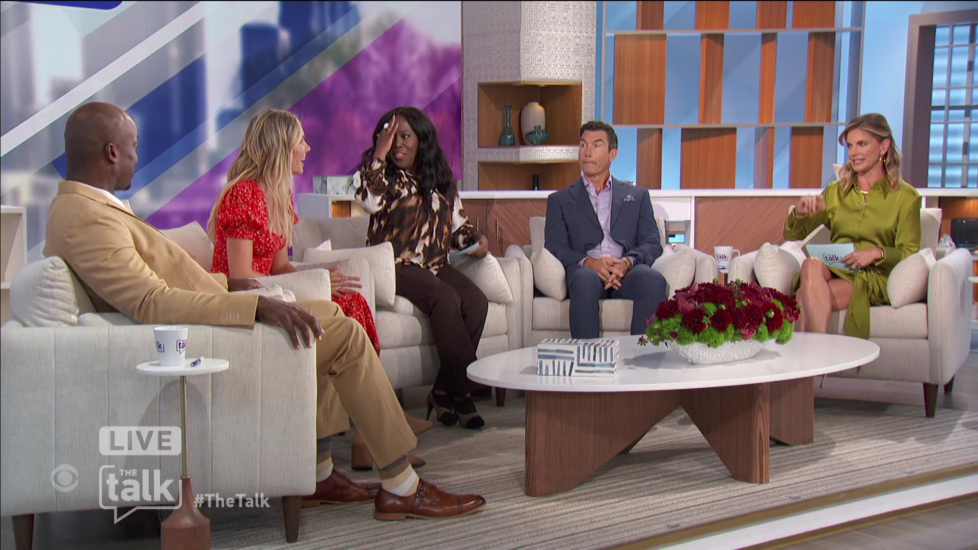 The Talk S14E06 2023-10-16-1400 (14).png