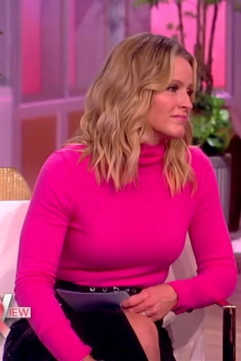 Sara Haines (10/25/2023)