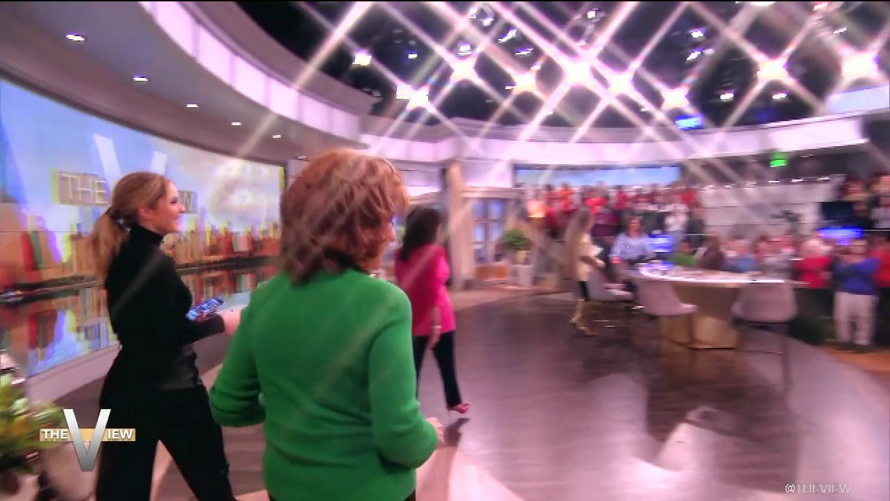 The View S27E49 2023-11-10-1100 (06).png