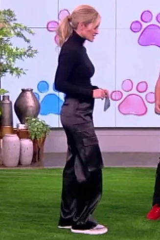 Sara Haines (11/10/2023)