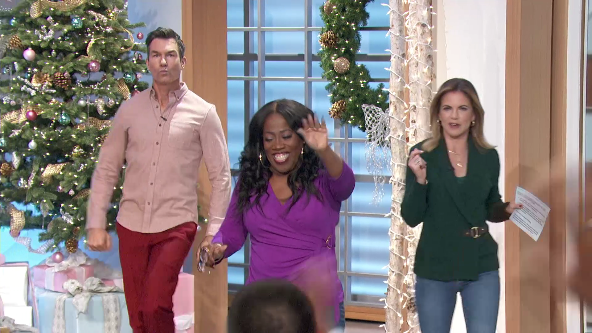 The Talk S14E35 2023-11-28-1400 (03).png