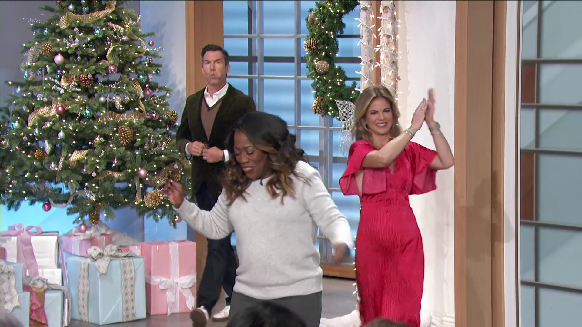 The Talk S14E36 2023-11-29-1400.png