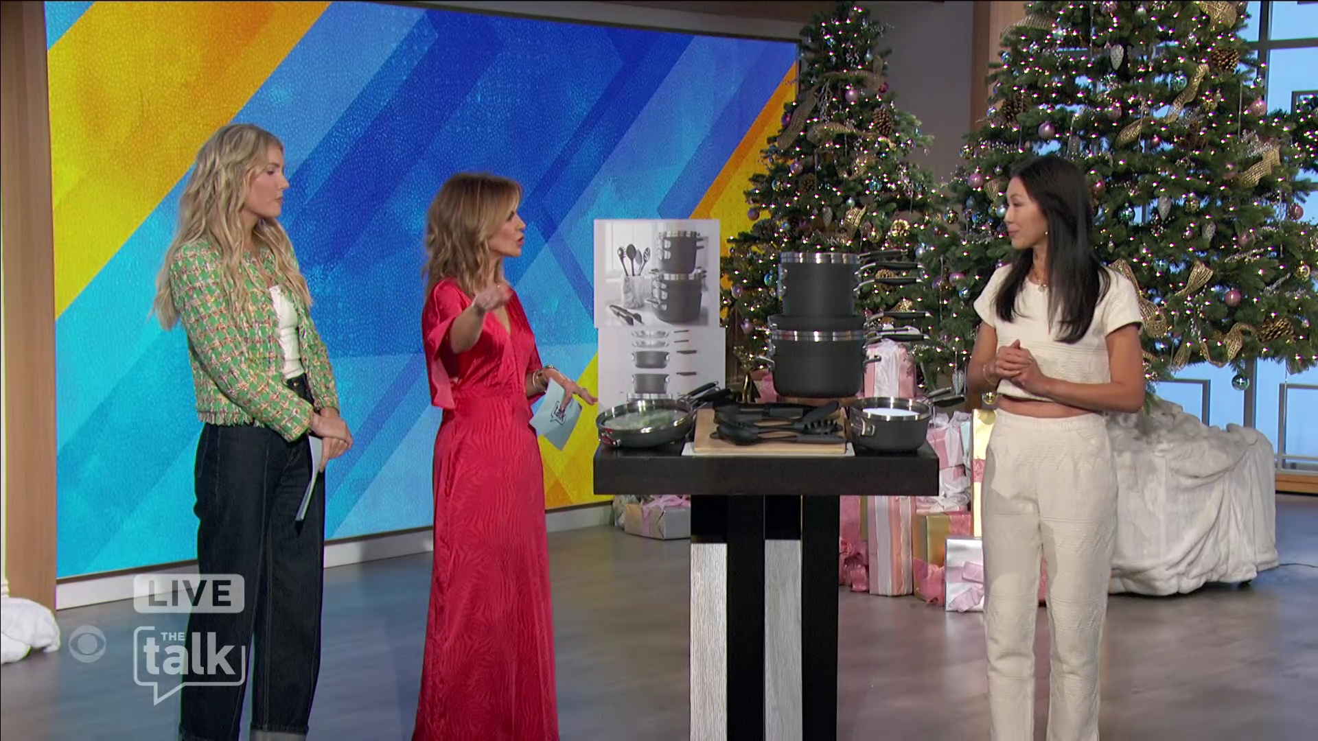 The Talk S14E36 2023-11-29-1400 (36).png