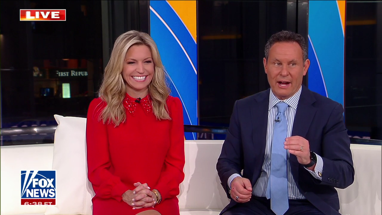 Ainsley Earhardt Pregnant? Fans Spot This Telltale Sign! Ainsley Earhardt (12/1/2023) — Newswomen