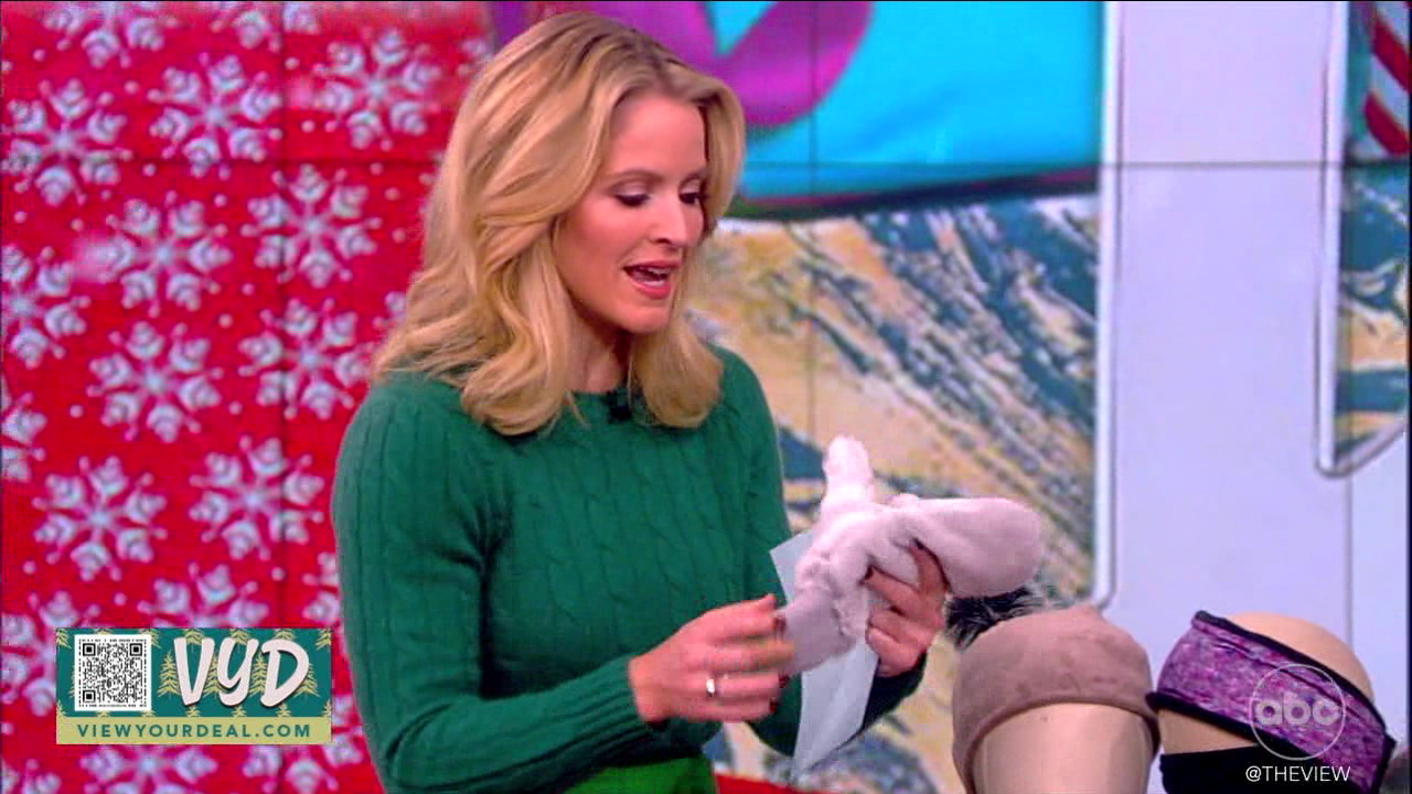 The View S27E62 2023-12-01-1135 (26).png