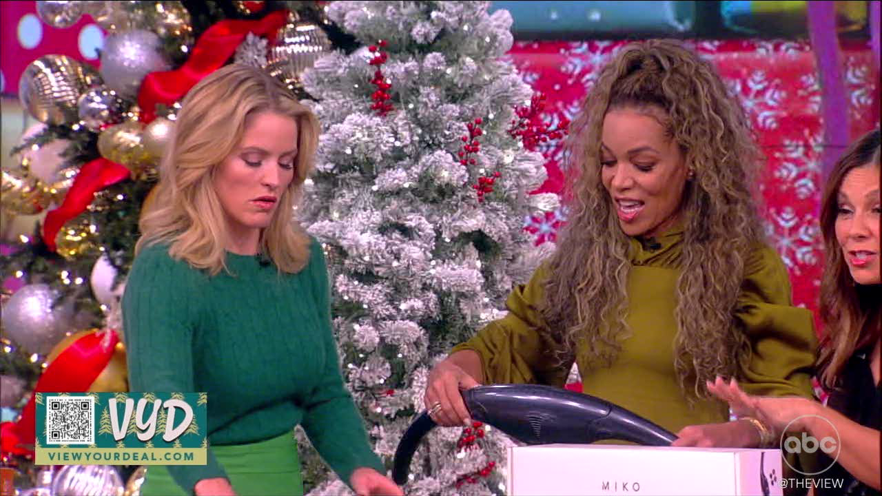The View S27E62 2023-12-01-1135 (18).png
