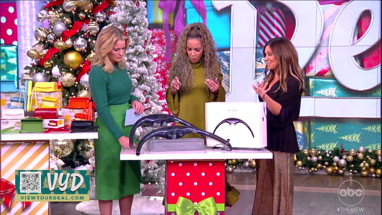 The View S27E62 2023-12-01-1135 (14).png