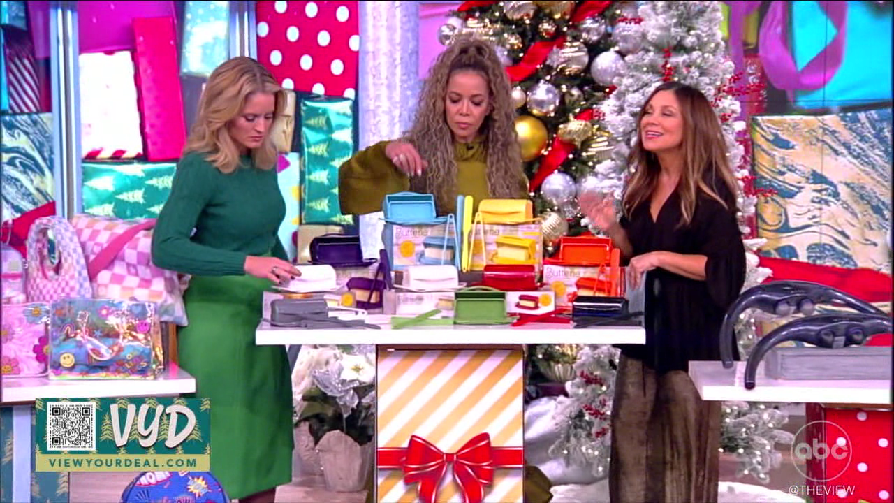 The View S27E62 2023-12-01-1135 (10).png