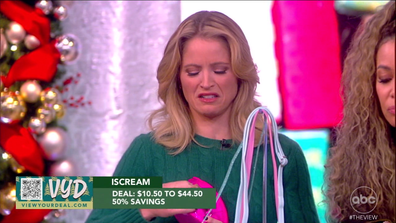 The View S27E62 2023-12-01-1135 (08).png
