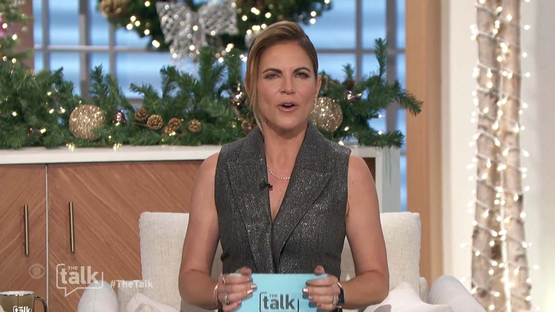 The Talk S14E38 2023-12-01-1400 (18).png