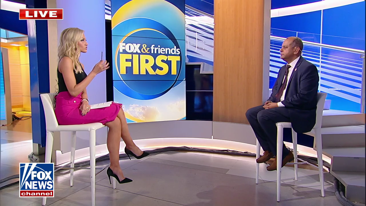 FOX & Friends First 2023-12-04-0513 (13).png