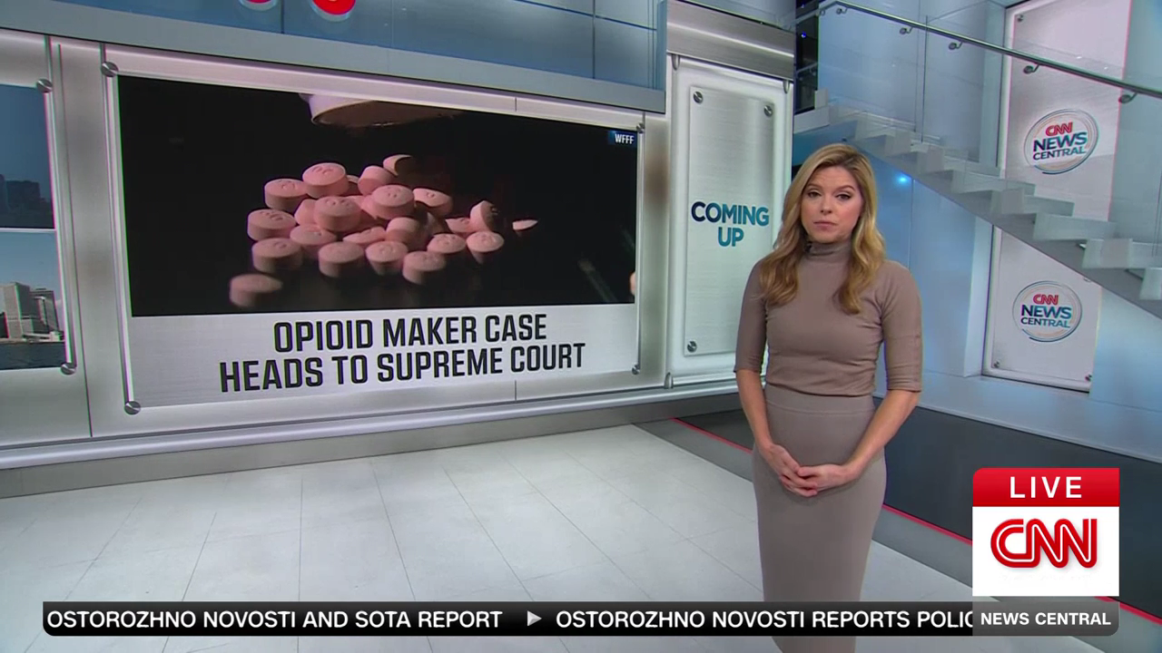 CNN News Central 2023-12-04-1000 (16).png