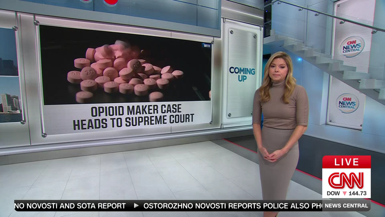 CNN News Central 2023-12-04-1000 (07).png