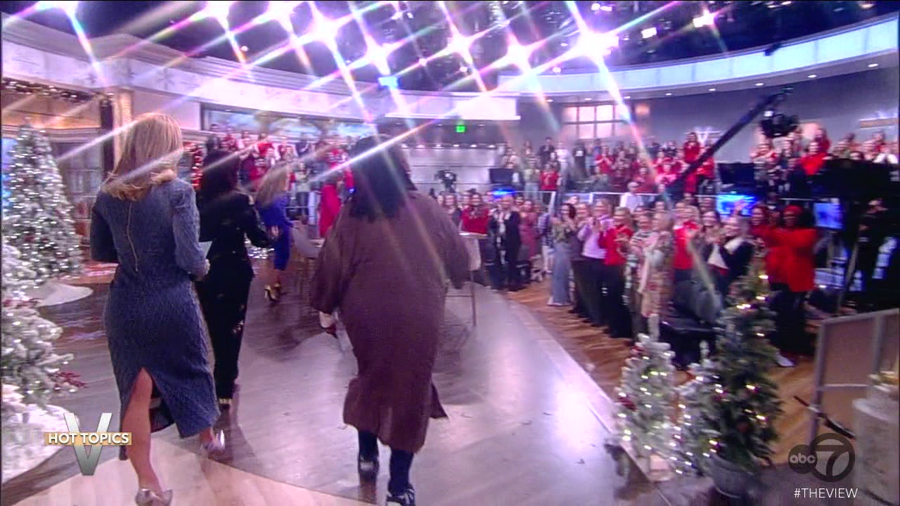 The View S27E63 2023-12-04-1100 (17).png