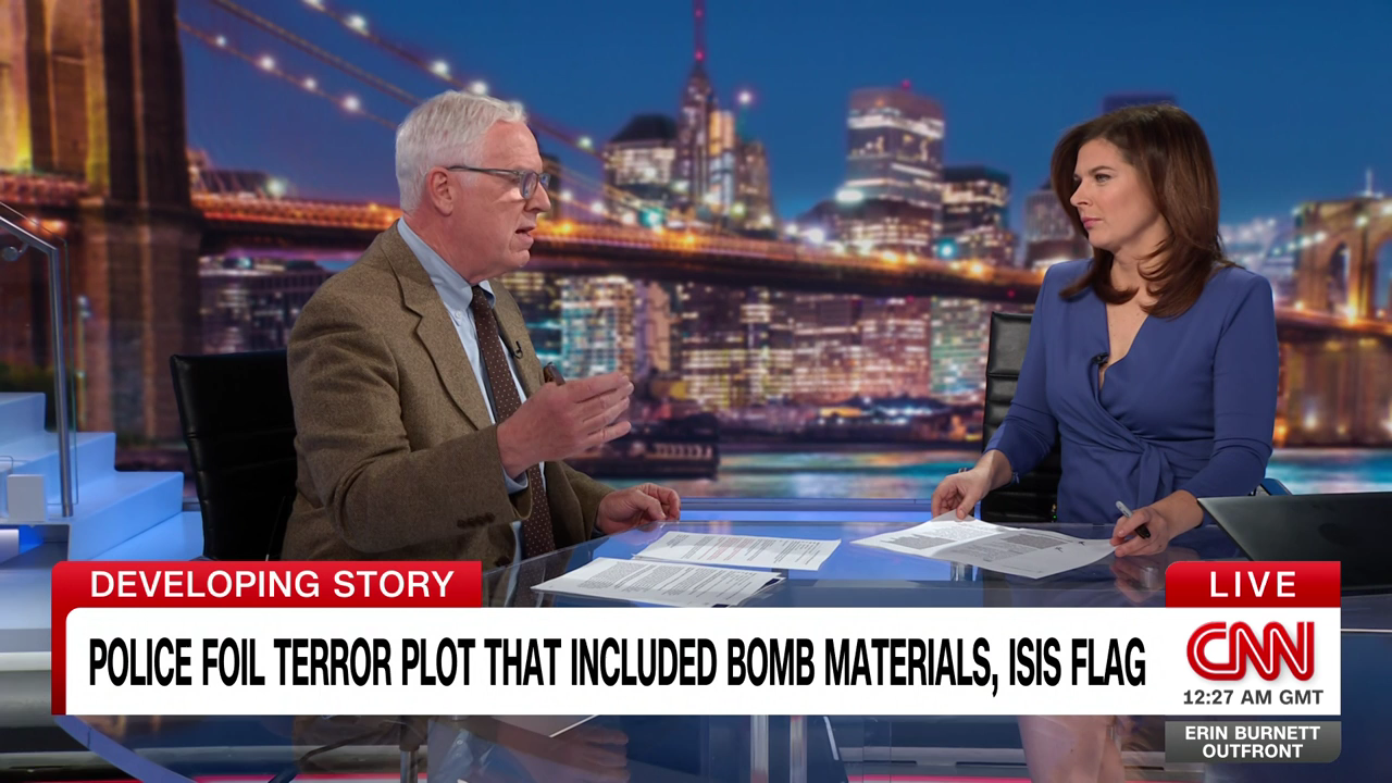 Erin Burnett OutFront 2023-12-04-1900 (08).png