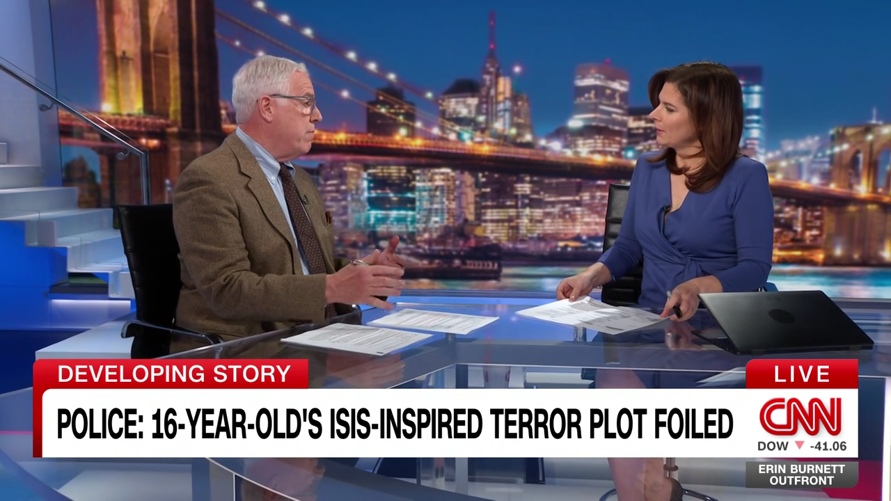Erin Burnett OutFront 2023-12-04-1900 (07).png
