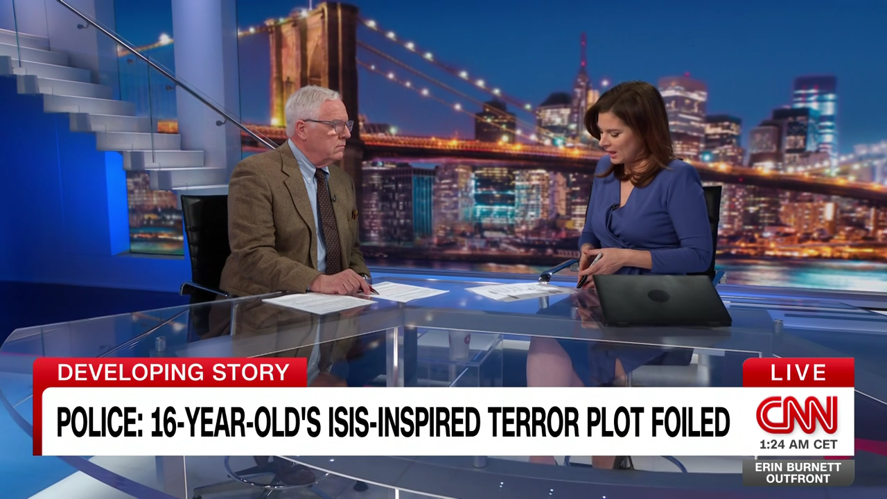 Erin Burnett OutFront 2023-12-04-1900 (06).png