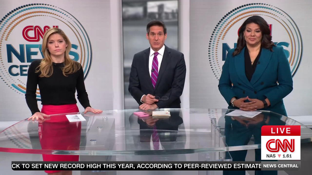 CNN News Central 2023-12-05-1100 (12).png
