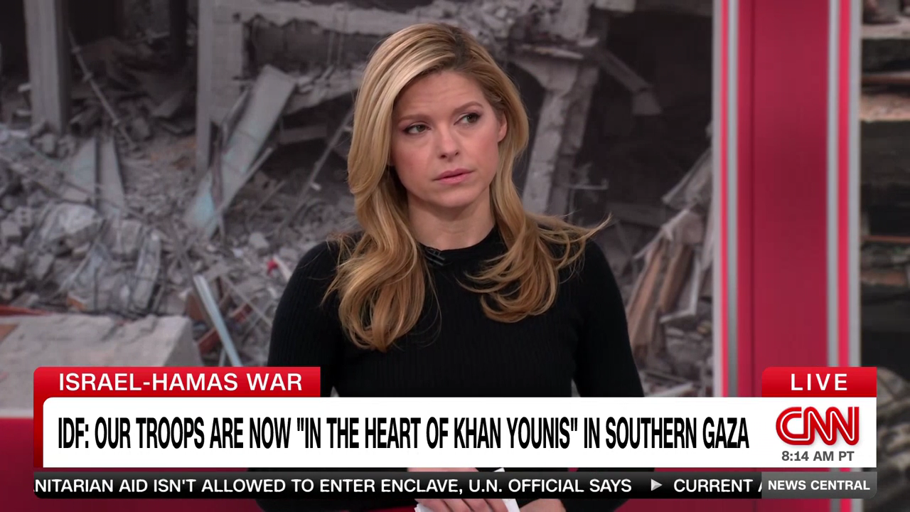 CNN News Central 2023-12-05-1100 (04).png
