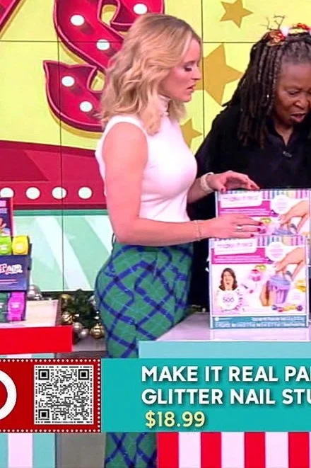 Sara Haines (12/13/2023)