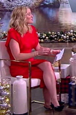 Sara Haines (12/14/2023)