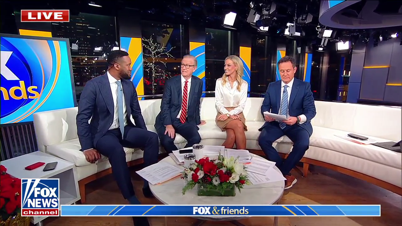 FOX and Friends 2023-12-19-0600 (02).png