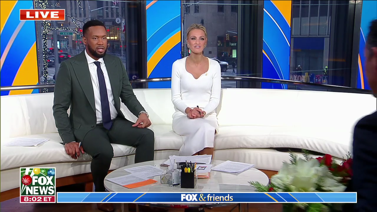 FOX and Friends 2023-12-22-0800 (03).png