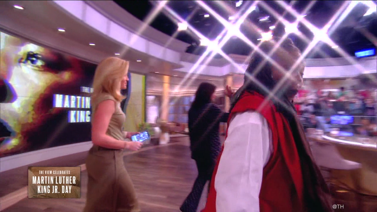 Sara Haines (1/15/2024) — Newswomen