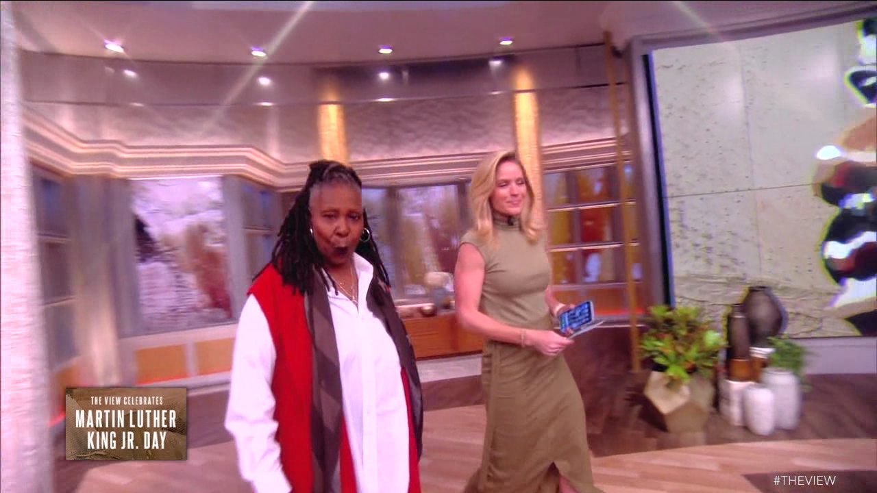 The View S27E82 2024-01-15-1100 (04).png