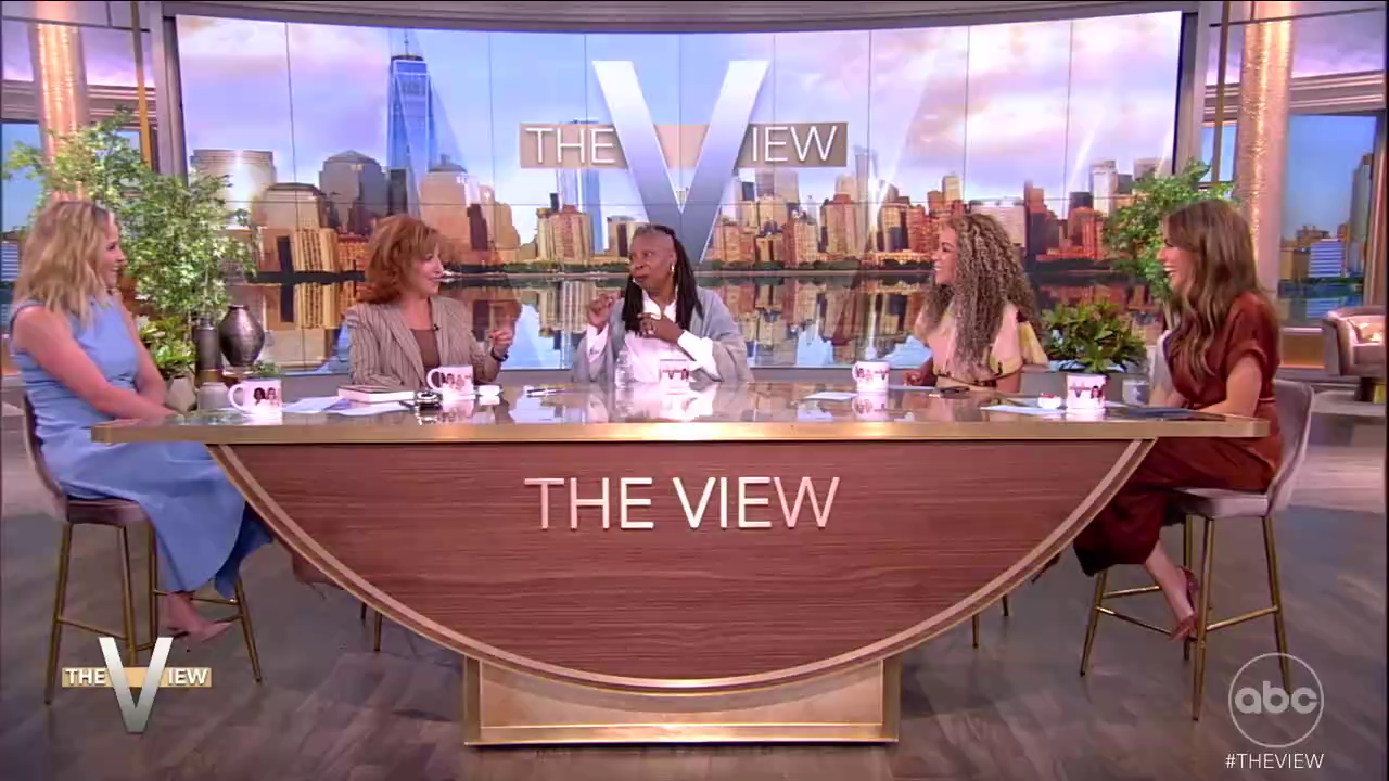 The View S27E153 2024-05-01-1100 (30).png
