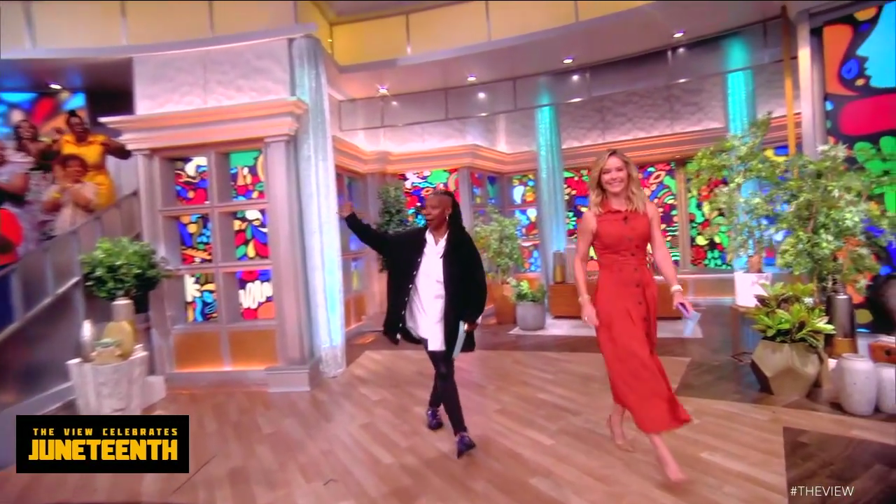 The View S27E186 2024-06-19-1100 (02).png