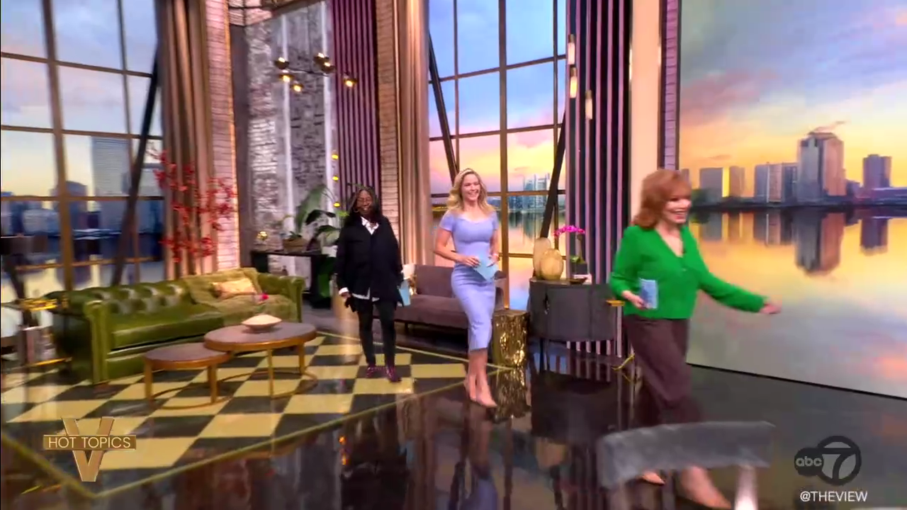 The View S28E169 2025-05-22-1100.png
