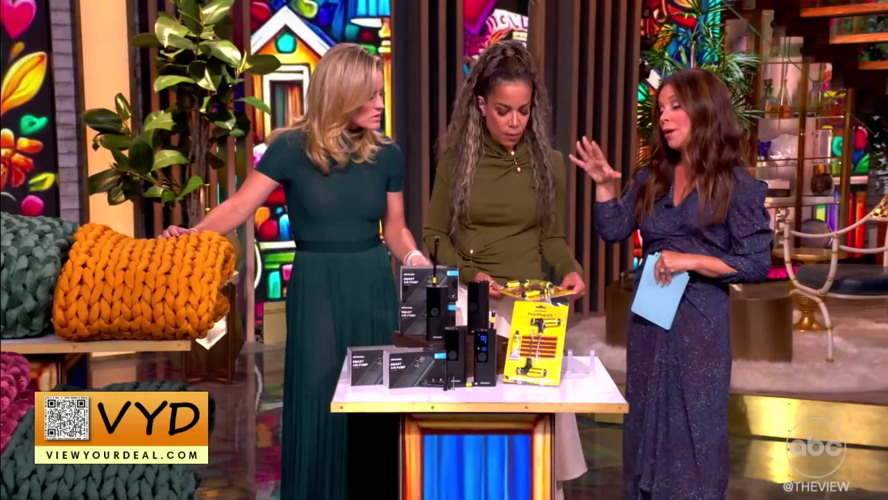 The View S29E10 2025-09-19-1100 (40).png