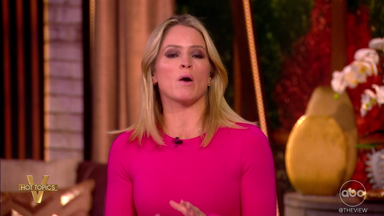 The View S29E46 2025-11-10-1100 (14).png