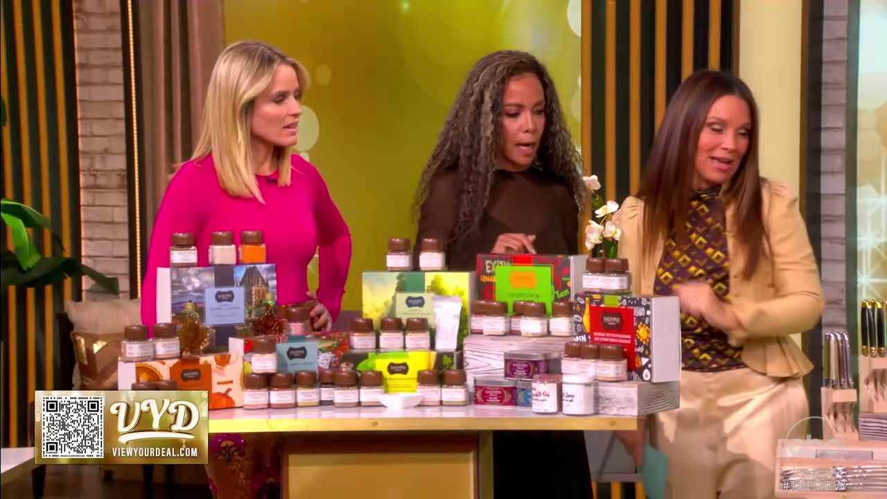 The View S29E46 2025-11-10-1100 (30).png