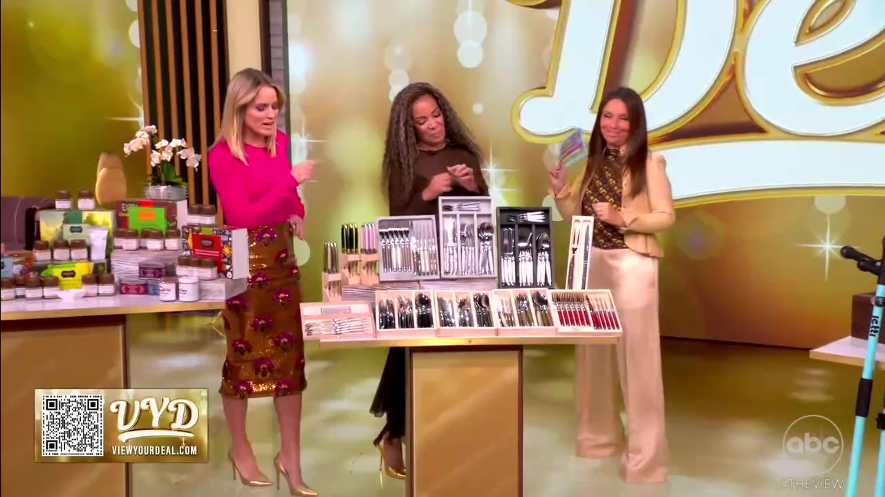The View S29E46 2025-11-10-1100 (31).png