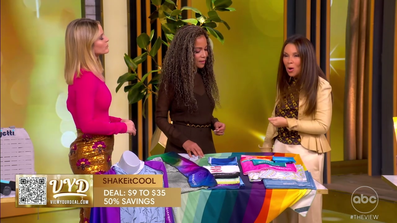 The View S29E46 2025-11-10-1100 (65).png