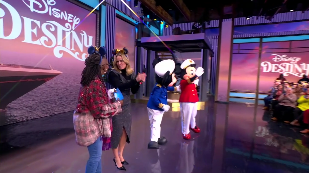 The View S29E47 2025-11-11-1100 (34).png