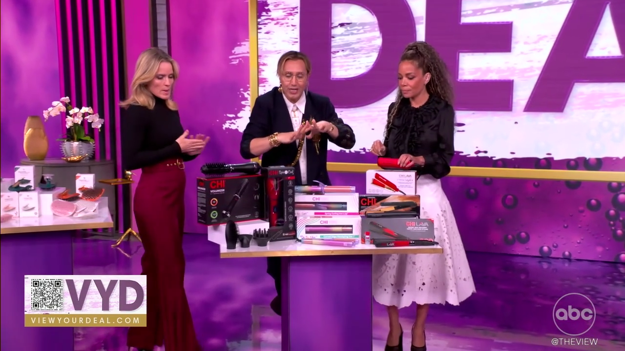 The View S29E48 2025-11-12-1100 (24).png