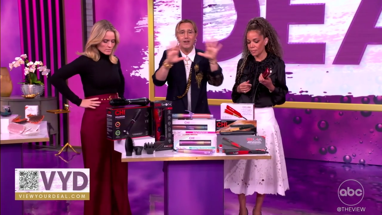 The View S29E48 2025-11-12-1100 (25).png