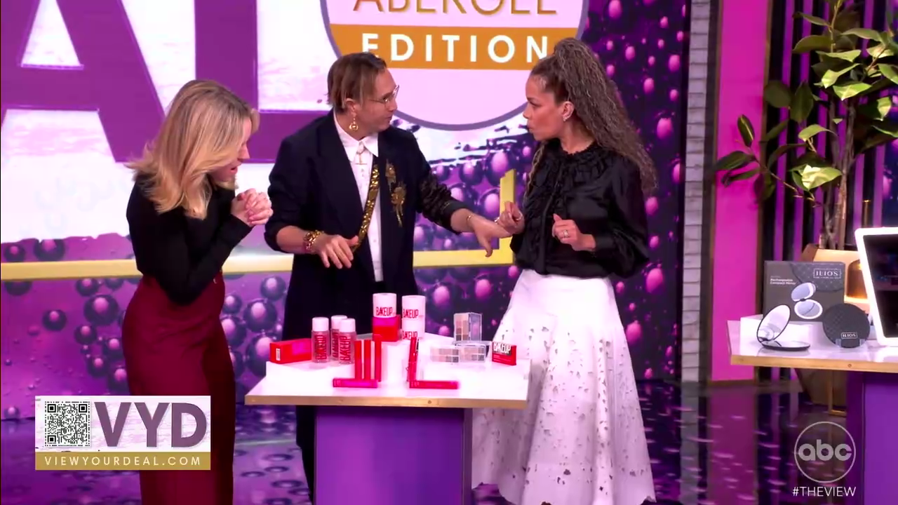 The View S29E48 2025-11-12-1100 (31).png
