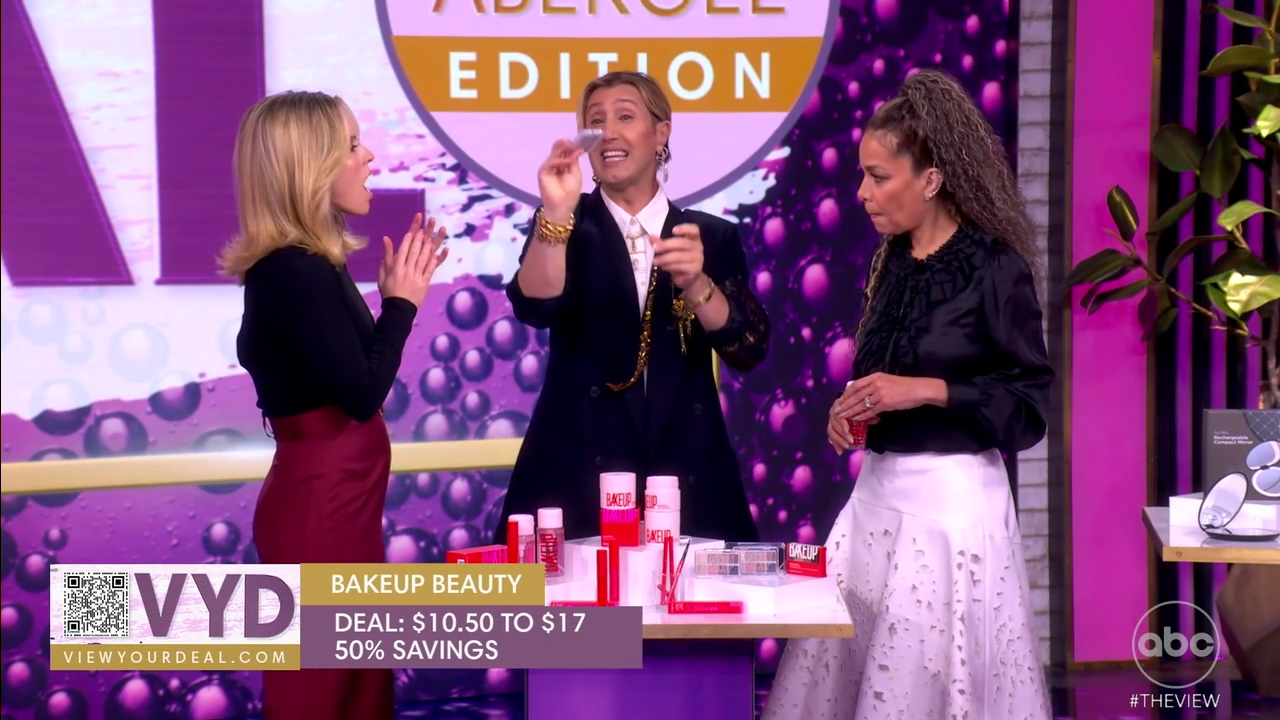 The View S29E48 2025-11-12-1100 (33).png