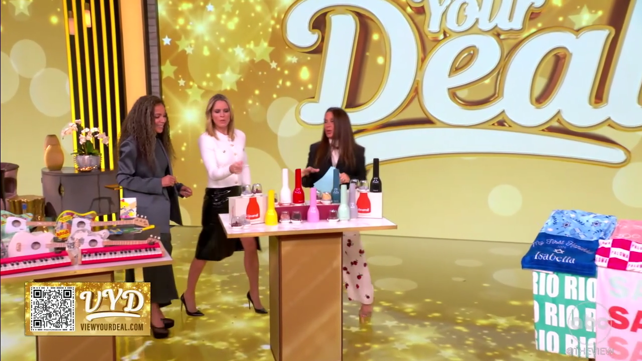 The View S29E50 2025-11-14-1100 (11).png