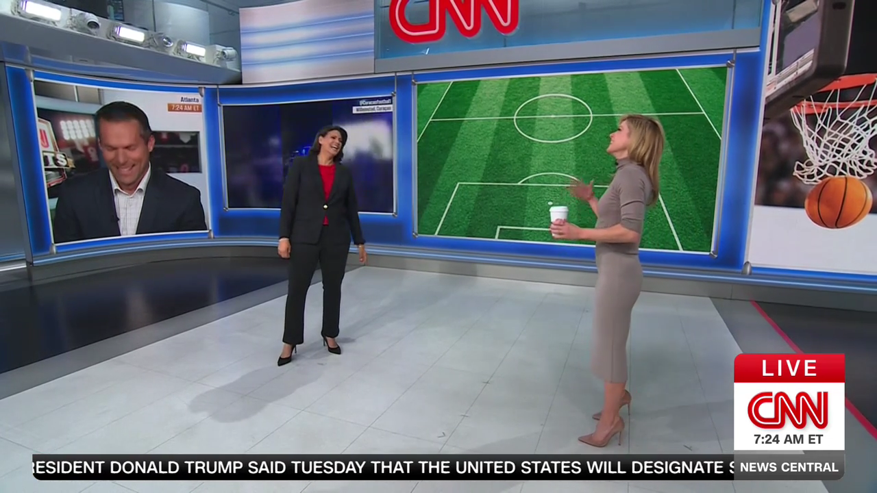 CNN News Central 2025-11-19-0700 (28).png