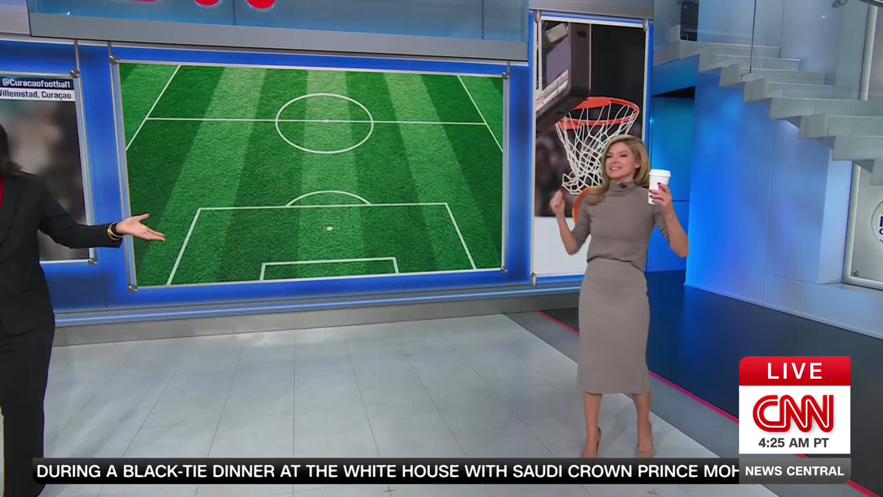 CNN News Central 2025-11-19-0700 (33).png