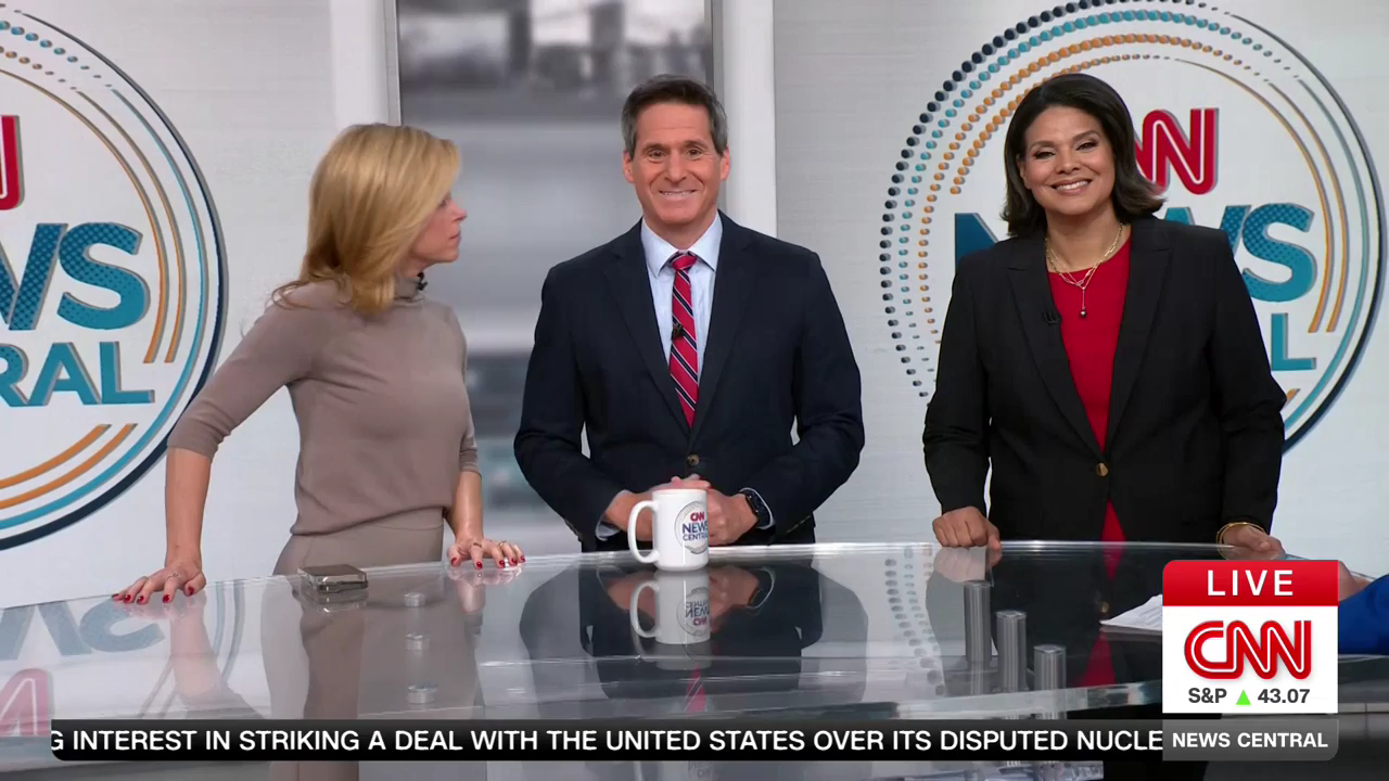 CNN News Central 2025-11-19-0900 (08).png