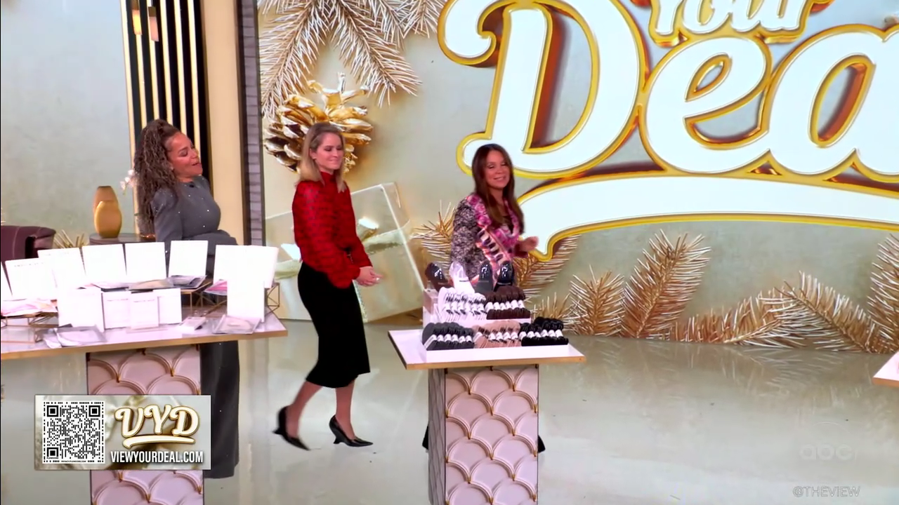 The View S29E53 2025-11-19-1100 (19).png