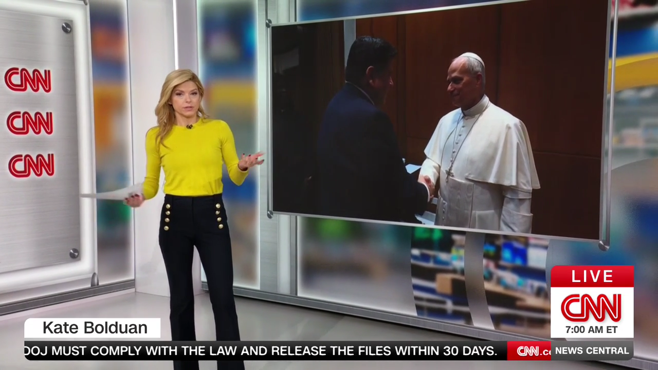 CNN News Central 2025-11-20-0700 (03).png