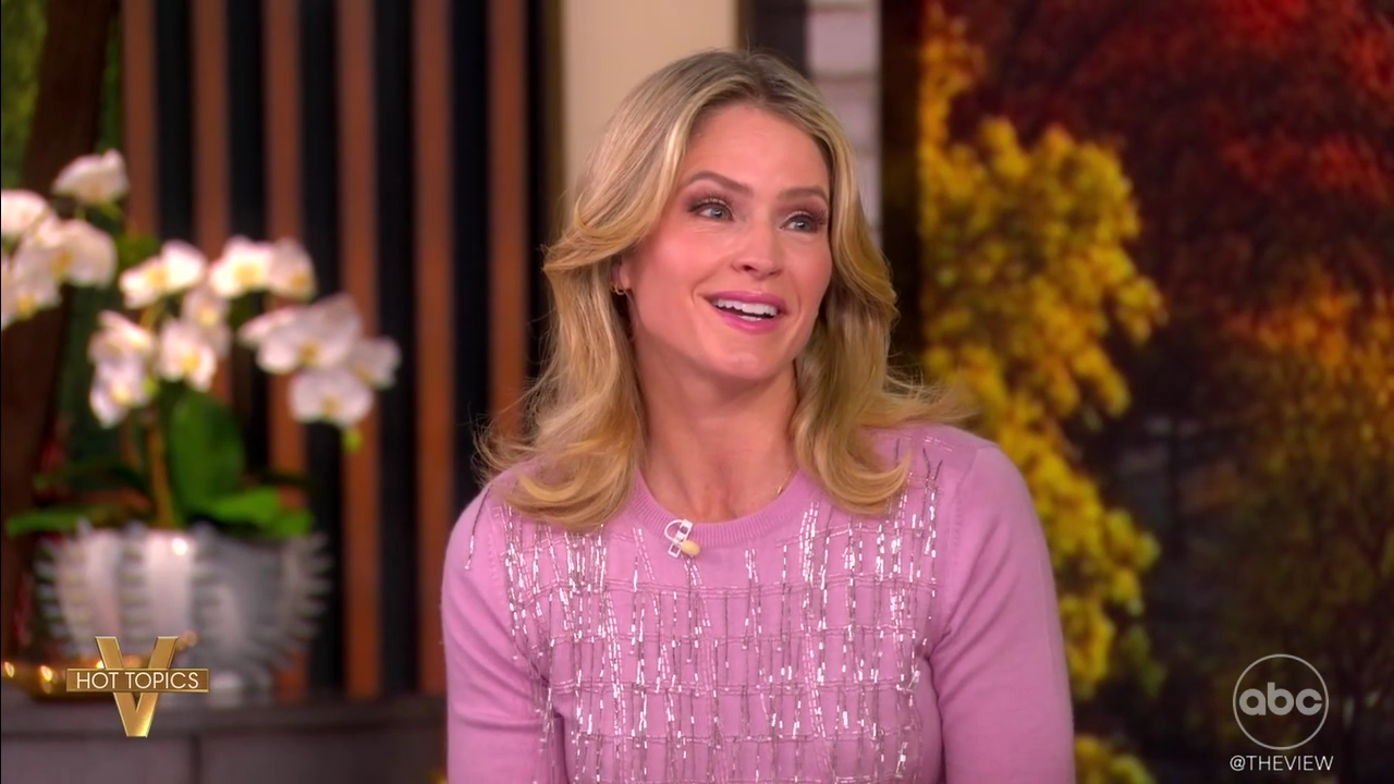 The View S29E54 2025-11-20-1100 (19).png