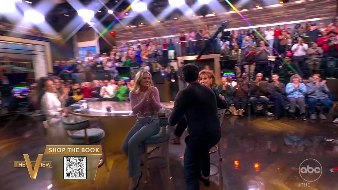 The View S29E54 2025-11-20-1100 (24).png